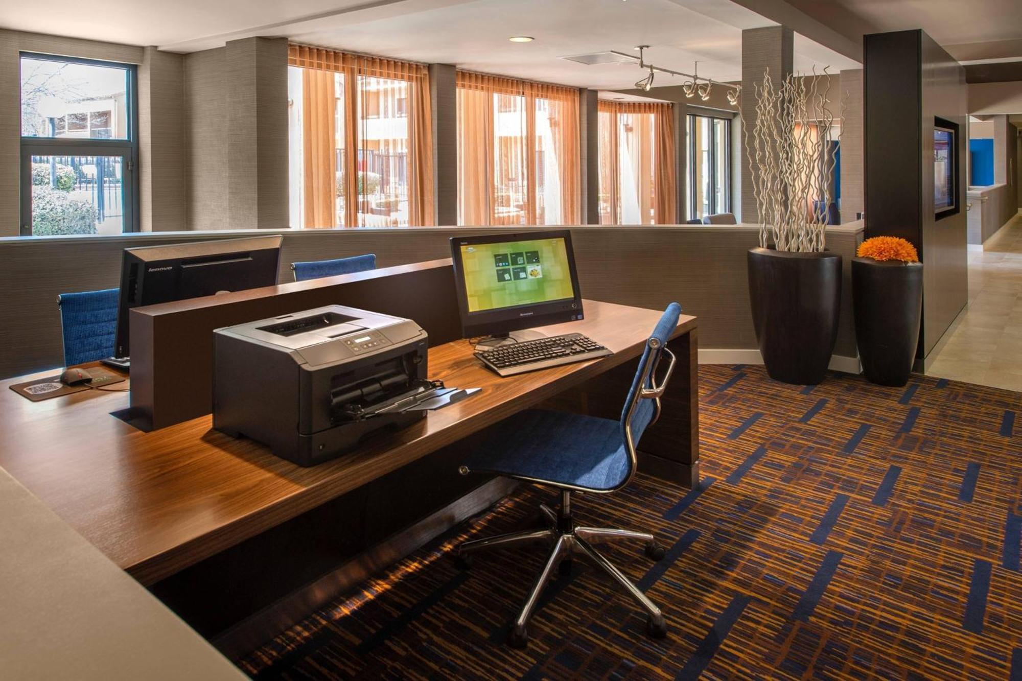 Courtyard Atlanta Norcross/Peachtree Corners Hotell Exteriör bild