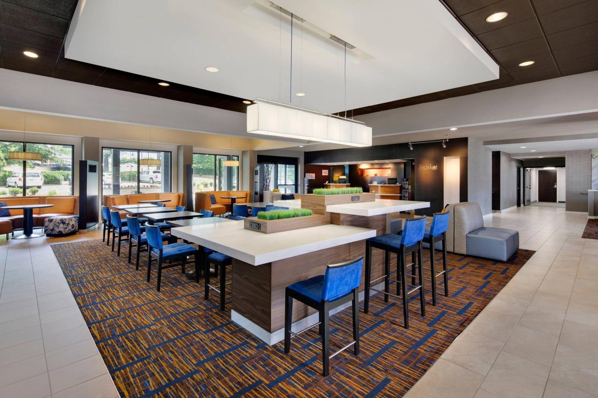Courtyard Atlanta Norcross/Peachtree Corners Hotell Exteriör bild